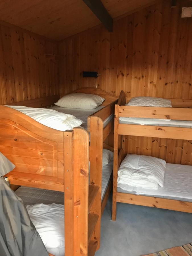 Bjoersjoeas Vildmark - Small Camping Cabin Close To Nature Olofstorp Esterno foto